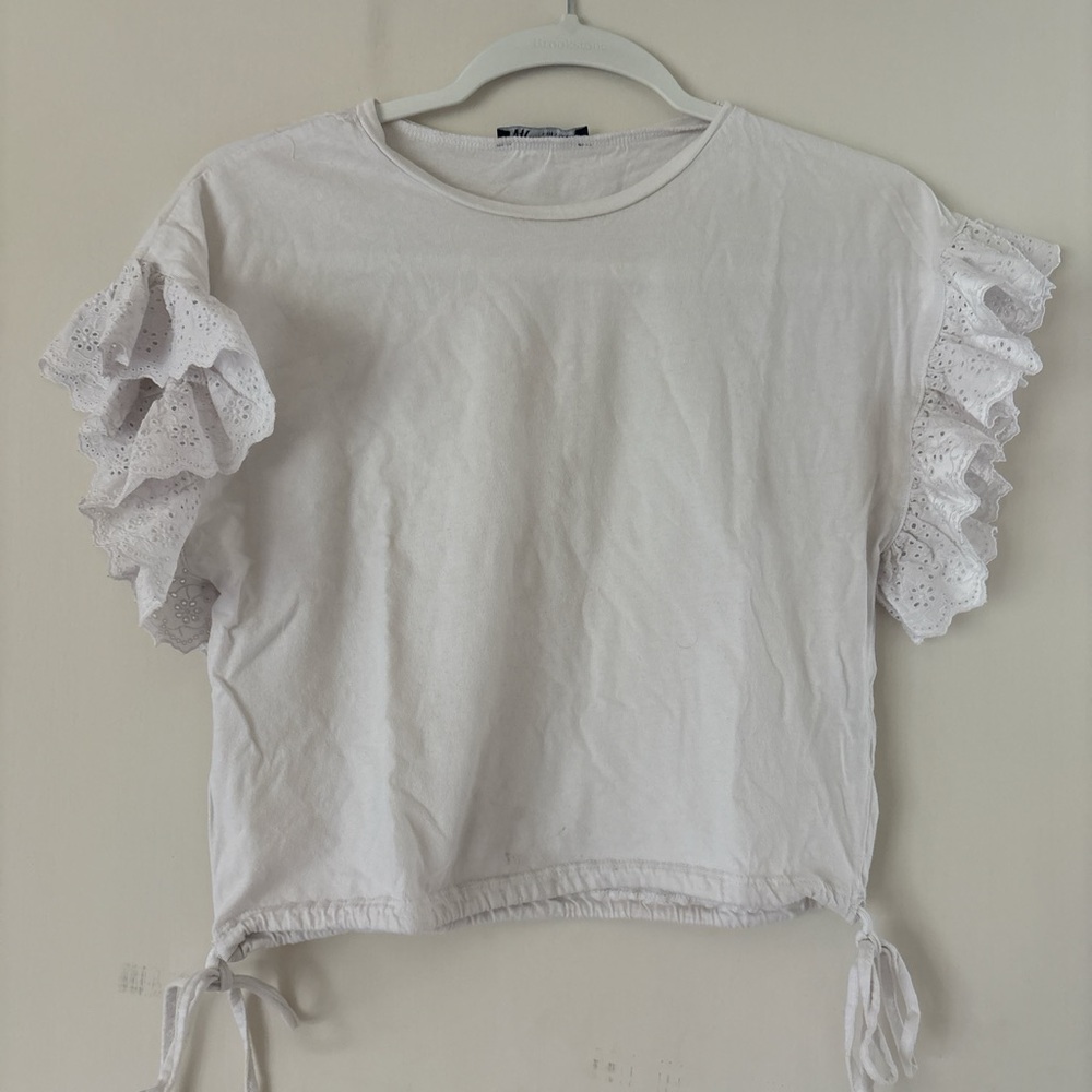 Zara White Short Sleeve Top with Ruffle Detail